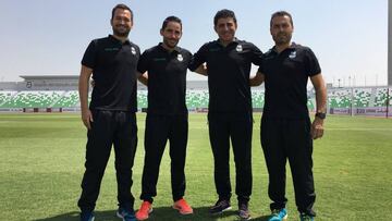 De izquierda a derecha, Collado, Mora, Carvallo y Peris, en las instalaciones del Al Ahli de Qatar.