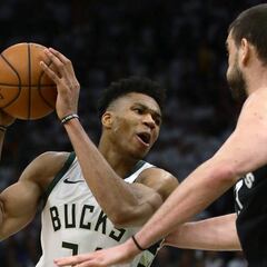 Brook Lopez rescata a los Bucks y les adelanta en la final