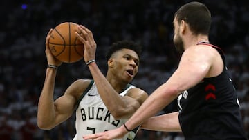 MILWAUKEE, WISCONSIN - MAY 15: Giannis Antetokounmpo #34 of the Milwaukee Bucks dribbles the ball while being guarded by Marc Gasol #33 of the Toronto Raptors in the fourth quarter in Game One of the Eastern Conference Finals of the 2019 NBA Playoffs at the Fiserv Forum on May 15, 2019 in Milwaukee, Wisconsin. NOTE TO USER: User expressly acknowledges and agrees that, by downloading and or using this photograph, User is consenting to the terms and conditions of the Getty Images License Agreement. Jonathan Daniel/Getty Images/AFP
== FOR NEWSPAPERS, INTERNET, TELCOS & TELEVISION USE ONLY ==