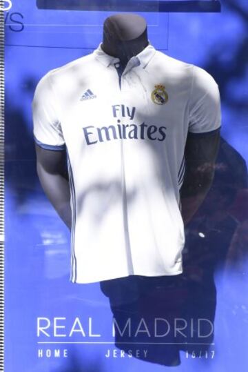 El Real Madrid presenta su nueva equipación para la 2016-2017
