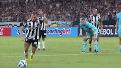 El infortunio de Edu Vargas: ¡ojo a cómo reacciona el estadio!