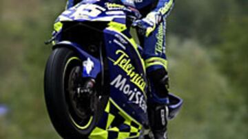 <b>LA TERCERA. </B>Sete Gibernau ha conseguido en Brno la tercera victoria de la temporada.