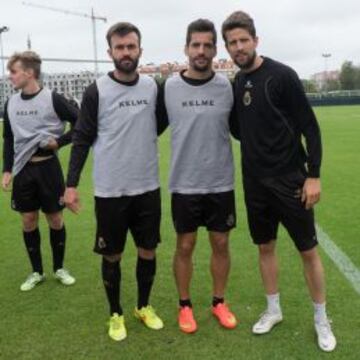 PASADO SPORTINGUISTA. Samuel, Orfila y Andreu regresan esta tarde a la que un día fue su casa, pero con la camiseta del Racing.