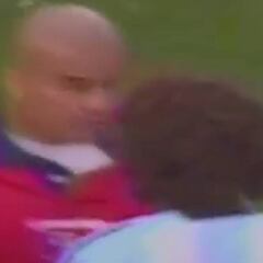 El día que Jorge Acuña 'derrumbó' a Aimar en un duelo de la Roja ante Argentina