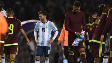 Argentina decepciona ante Venezuela e ilusiona a Chile