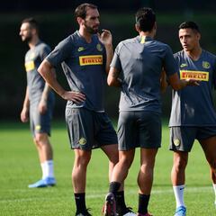 En Europa revelan que Alexis cortó discusión en camarín de Inter