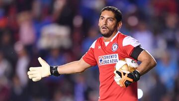 El portero de Cruz Azul se&ntilde;al&oacute; que este tipo de actitudes se deben de erradicar de las canchas del F&uacute;tbol Mexicano, pues afectan tambi&eacute;n al equipo local.