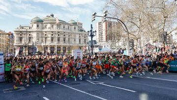 BILBAO, 09/03/2025.- Los corredores toman la salida en la 10K Bilbao Rural Kutxa, carrera de 10 kilómetros que nace con la pretensión de situarse entre las grandes referencias mundiales de la distancia y que en su primera edición ha acogido ya el Campeonato de España de distancia, este domingo en Bilbao. EFE/ Miguel Toña