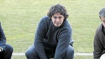 <b>SENTIR ROJIBLANCO. </b>De izquierda a derecha, Nacho Briones, Nacho Torres y Fernando Moreno; tres de los coordinadores de la Comisión Gestora de Peñas, ayer en el Calderón.