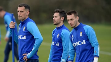 08/02/24  REAL OVIEDO  ENTRENAMIENTO
DANI CALVO CON LUCAS Y DUBASIN




