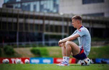 Dani Olmo, centrocampista en el R. B. Leipzig de la Bundesliga de Alemania.