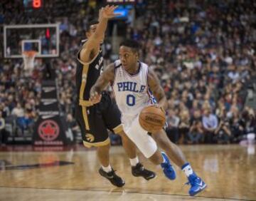 Isaiah Canaan y Cory Joseph.