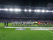 El Salzburg muestra el eterno pasillo del estadio del Bolonia