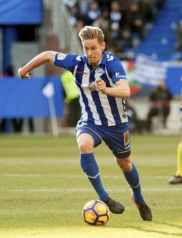 Jugó en el Alavés en calidad de cedido la temporada 16/17