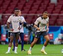 El vacile antes de que tirase a puerta que acabó en fallo de Mbappé: Vinicius lo ‘gafó’