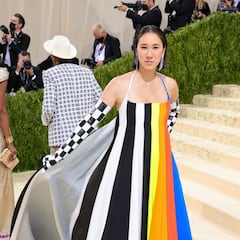 La alfombra roja de la Gala MET 2021 en imágenes: famosos peor vestidos de este año