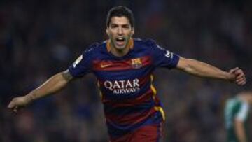 Luis Suárez celebra uno de sus goles.