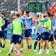 La plantilla entrena al completo con Zakharyan, que realiza media sesión