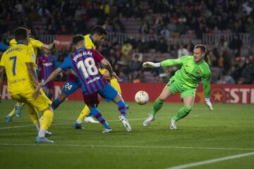 0-1. Lucas Pérez marca el primer gol. En la imagen, Rubén Sobrino y Marc-André ter Stegen.