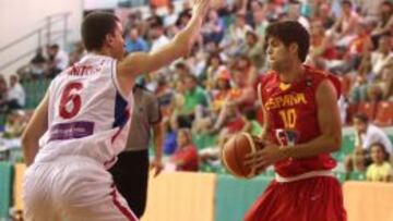 Santi Yusta, en una acción del partido de España contra Serbia.