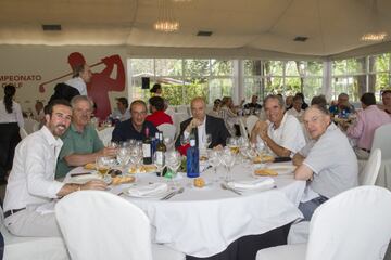 Comida en carpa de eventos del Club de Campo.