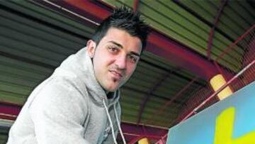 <b>MOTIVADO. </b>David Villa pintó para AS una bandera de Asturias antes de jugar contra el Sporting.