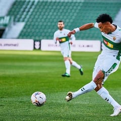 Johan Mojica: "Estoy feliz por mi llegada al Elche"