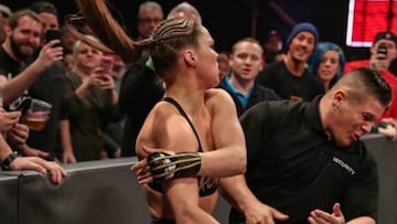 Luego de que la estrella de Raw desatará un conflicto entre su esposo, el peleador de la UFC, Travis Brown ha sido vetado de World Wrestling Entertainment.