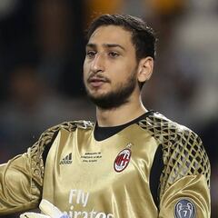 La visita de Montella reconcilia a Donnarumma con el Milán