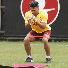 Galatasaray da reporte de la evolución de Falcao