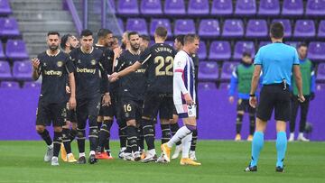 El Alavés celebra el gol de Pina.