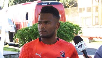 Elvis Perlaza en la previa del partido contra Tolima