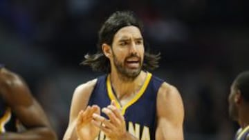 Luis Scola, durante el partido ante los Bulls en Chicago. Su mejor actuaci&oacute;n del curso hasta la fecha.