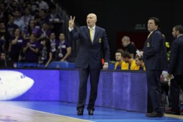 Kurtinaitis.