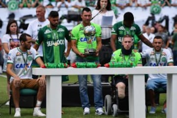 Emotivo homenaje a las víctimas del accidente aéreo de Chapecoense 