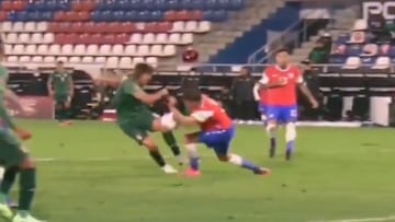 Aquino y el VAR: la pesadilla que se repitió para la Roja