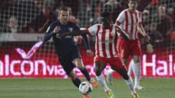 Almería y Málaga se atascan