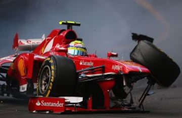 Felipe Massa piloto Brasileño de Ferrari se estrella durante los últimos entrenamientos libres del Gran Premio de Mónaco de fórmula uno.