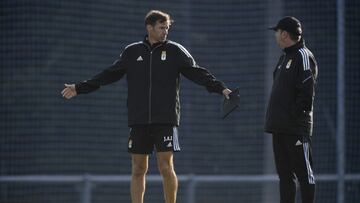 25/10/21
ENTRENAMIENTO REAL OVIEDO
CUCO ZIGANDA ENTRENADOR DEL REAL OVIEDO