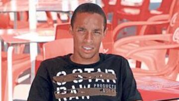 <b>PRESENTACI?N. </b>Valdo est¨¢ a la espera de su puesta de largo como nuevo jugador malaguista.