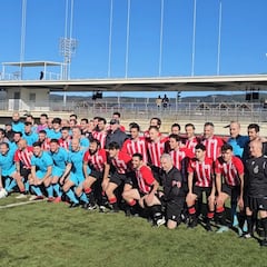 El Athletic mantiene a raya a los informadores en el habitual amistoso navideño