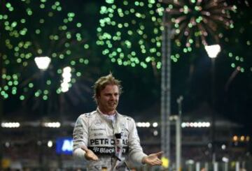 Nico Rosberg celebrando su triunfo en un escenario inmejorable.