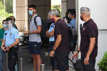 Las caras largas del Barcelona el día después de la goleada