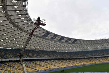 El Olímpico de Kiev se empieza a preparar para la final de la Champions