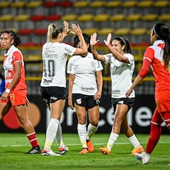 Golpe de autoridad de Corinthians que se acerca a la clasificación