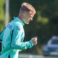 Jonsson se deja querer por el Valencia