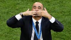 SAINT PETERSBURG, RUSSIA - JULY 14:  Roberto Martinez, Head coach of Belgium shows appreciation to the fans after the 2018 FIFA World Cup Russia 3rd Place Playoff match between Belgium and England at Saint Petersburg Stadium on July 14, 2018 in Saint Petersburg, Russia.  (Photo by Kevin C. Cox/Getty Images)