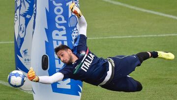 Gianluigi Donnarumma participa en un entrenamiento 