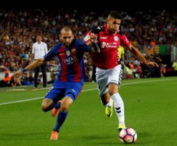 Aléix Vidal y Theo Hernández.