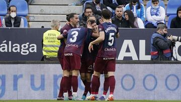 Seoane y Andr¨¦s, dos hombres r¨¦cord en el Huesca